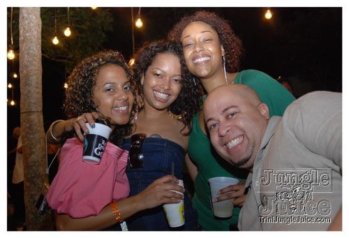 beach_house_carnival_2008_pt2-104