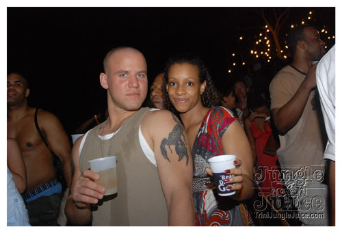 beach_house_carnival_2008_pt2-123