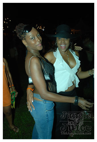 beach_house_carnival_2008_pt2-125