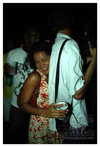 beach_house_carnival_2008_pt2-158