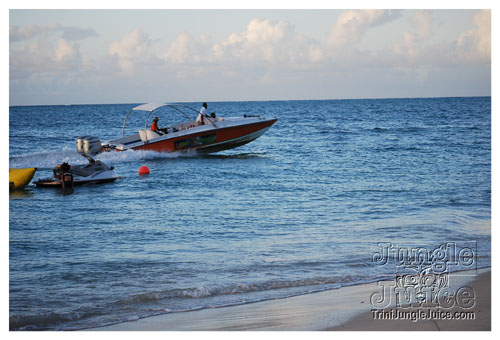 beach_house_sat_launch_nov01-005