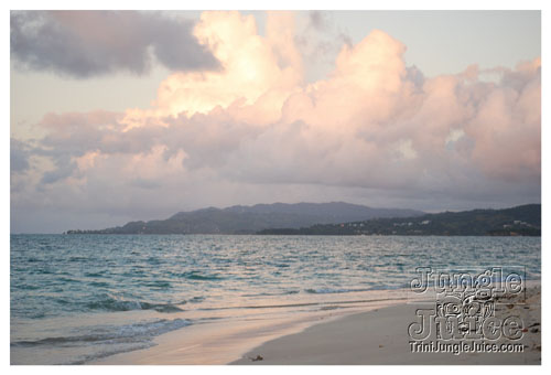 beach_house_sat_launch_nov01-014
