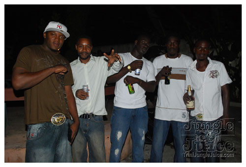 beach_house_sat_launch_nov01-062