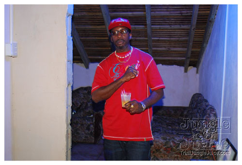 beach_house_sat_launch_nov01-079