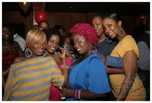 breakfast_in_bed-097