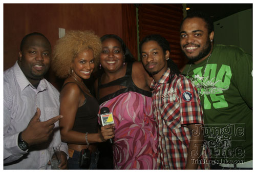 breakfast_in_bed-117