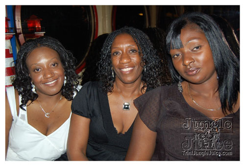 big_people_boatride_08-025