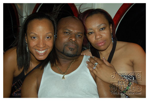 big_people_boatride_08-031