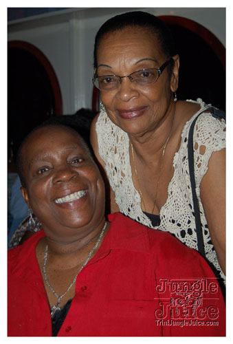 big_people_boatride_08-032