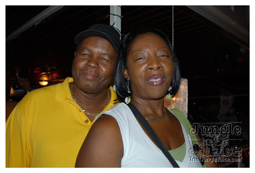 big_people_boatride_08-033