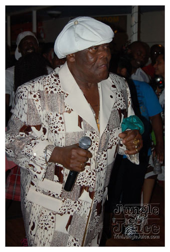 big_people_boatride_08-037