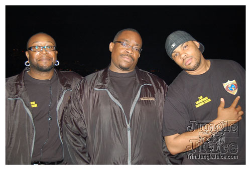 big_people_boatride_08-048