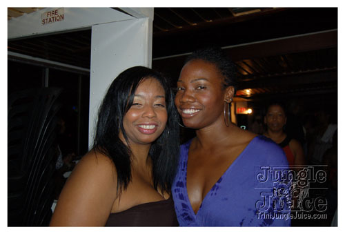 big_people_boatride_08-061