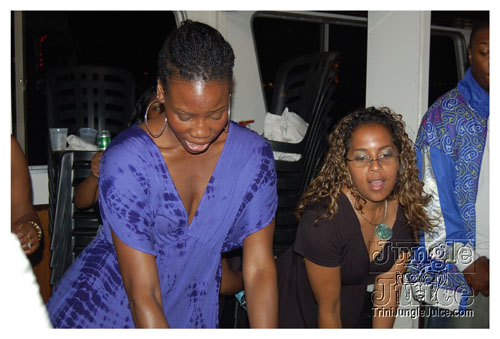 big_people_boatride_08-066