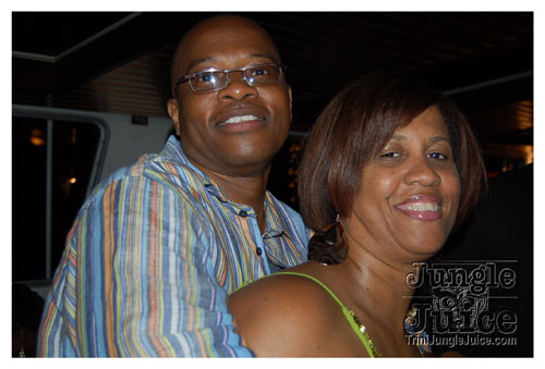 big_people_boatride_08-076