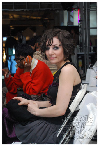 bk_fashion_week_oct2k8-014