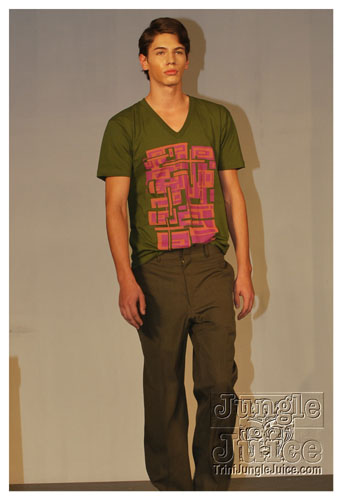 bk_fashion_week_oct2k8-026