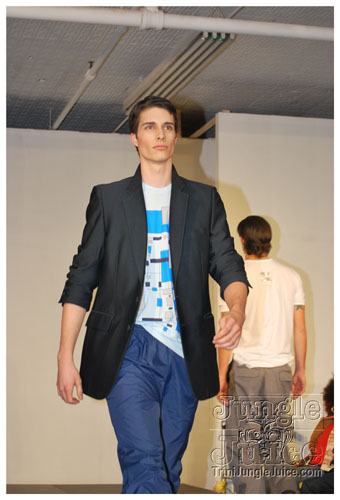 bk_fashion_week_oct2k8-030