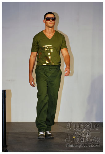 bk_fashion_week_oct2k8-040