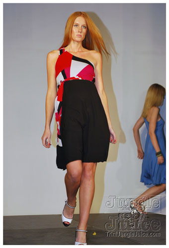 bk_fashion_week_oct2k8-049