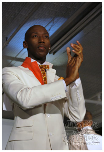 bk_fashion_week_oct2k8-082