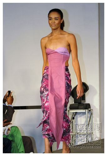 bk_fashion_week_oct2k8-097