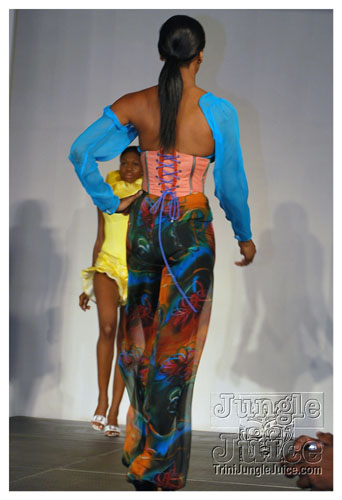 bk_fashion_week_oct2k8-101