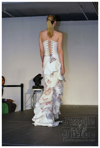 bk_fashion_week_oct2k8-107