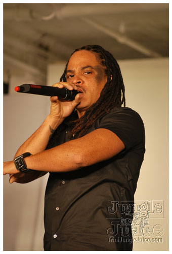 bk_fashion_week_oct2k8-129