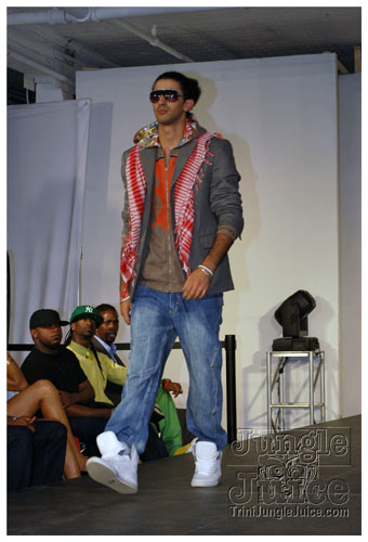 bk_fashion_week_oct2k8-130