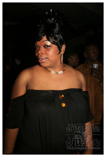 black_and_gold_mar29-004