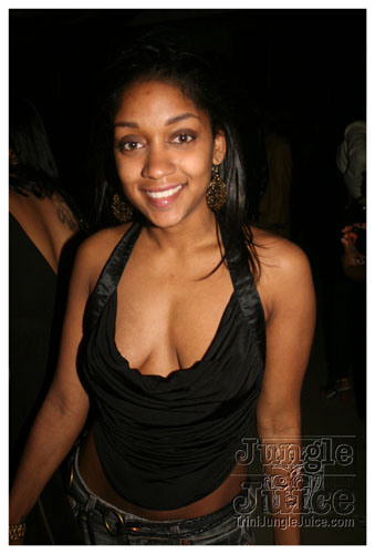 black_and_gold_mar29-005