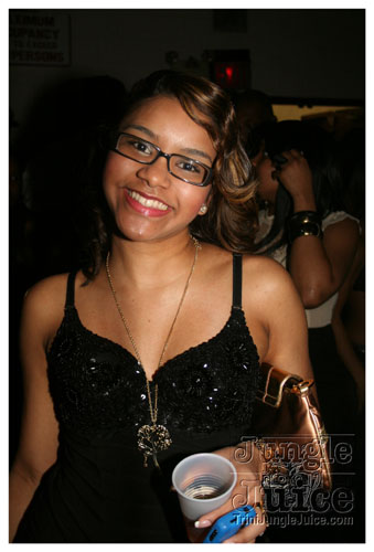 black_and_gold_mar29-014