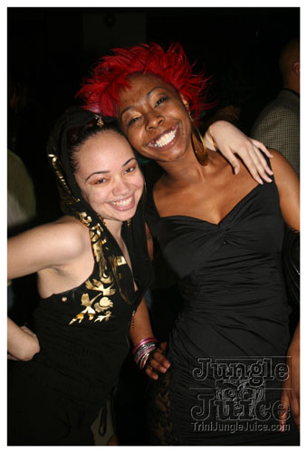 black_and_gold_mar29-015