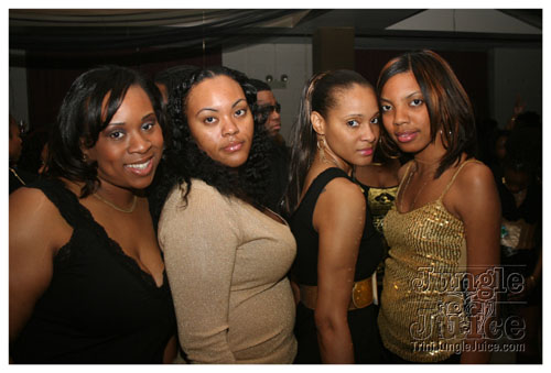 black_and_gold_mar29-017