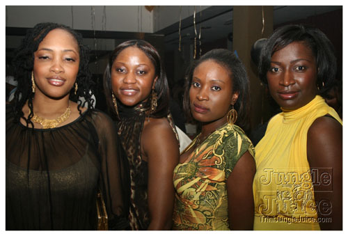 black_and_gold_mar29-020