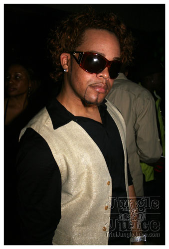 black_and_gold_mar29-021