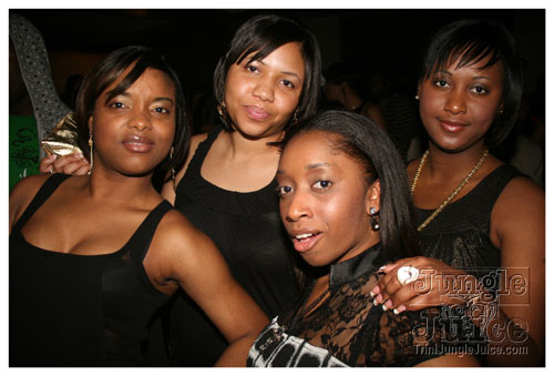 black_and_gold_mar29-022