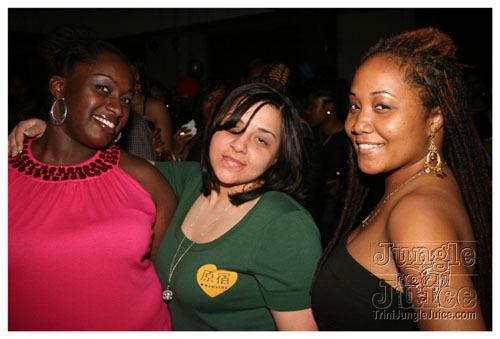 black_and_gold_mar29-027