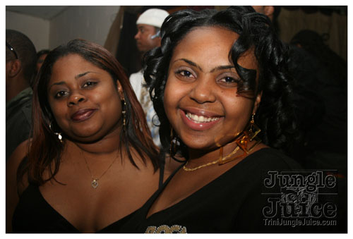 black_and_gold_mar29-028