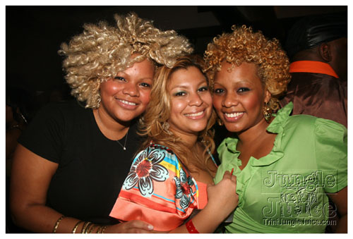 black_and_gold_mar29-029