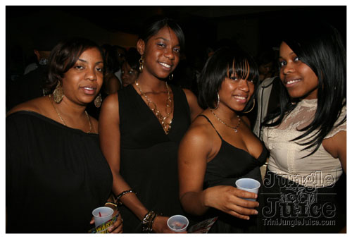 black_and_gold_mar29-032