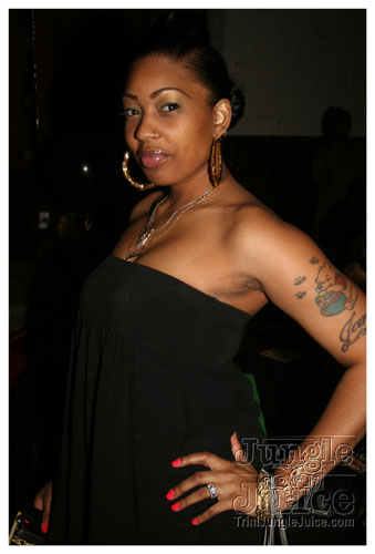 black_and_gold_mar29-036