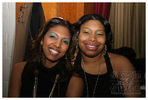 black_and_gold_mar29-037