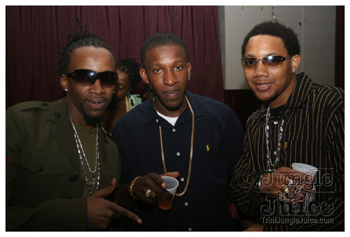 black_and_gold_mar29-051