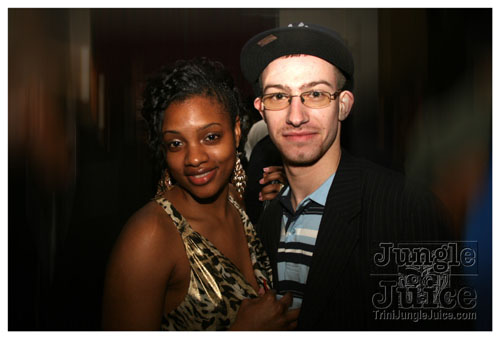 black_and_gold_mar29-056