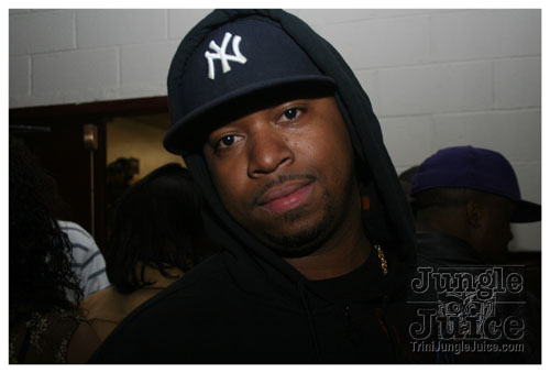 black_and_gold_mar29-061