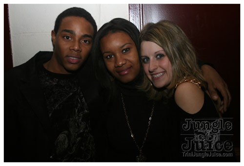 black_and_gold_mar29-067