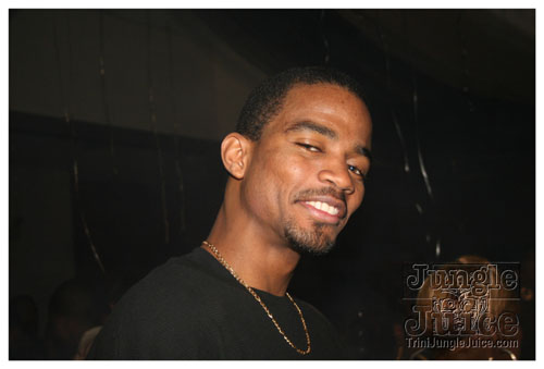 black_and_gold_mar29-080