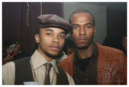 black_and_gold_mar29-082